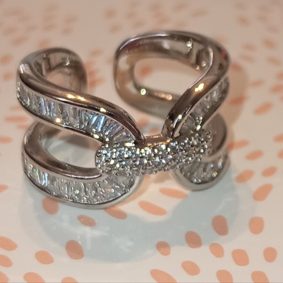 925 Silver Baguette Ring - Picture 14 of 16